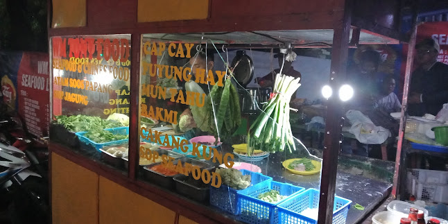 Opinii despre Tonyfood în Kota Tegal - Gastronomi dan perhotelan