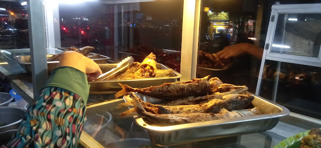 Opinii despre Rumah Makan Masakan Jawa "Nunut Urip" în Kota Bandar Lampung - Gastronomi dan perhotelan