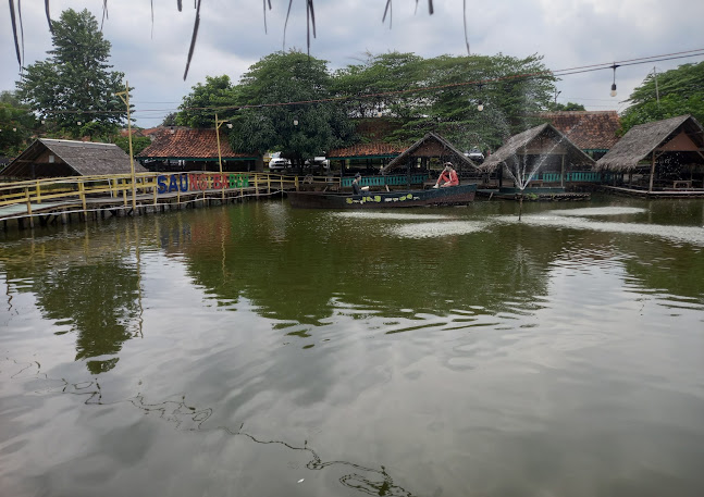 Rumah Makan Saung Babeh Setu - Gastronomi dan perhotelan