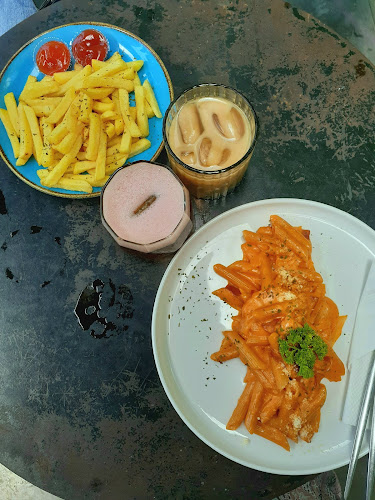 Opinii despre The Hidden Swargi Coffee Roastery în Kota Surakarta - Gastronomi dan perhotelan