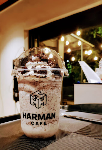Opinii despre Harman Cafe în Surabaya - Gastronomi dan perhotelan