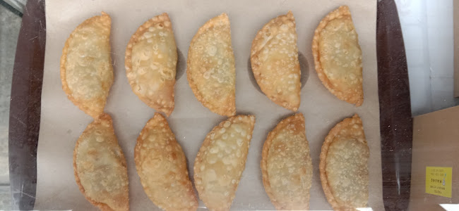 Pastel Ragout Ayam MAUNG