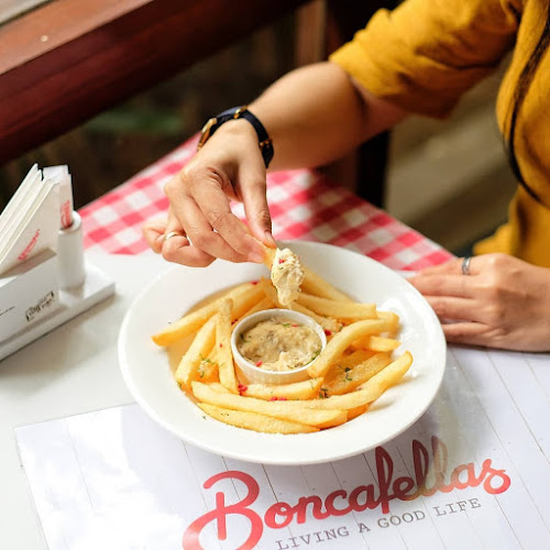 Boncafe Steak & Ice Cream - Gastronomi dan perhotelan