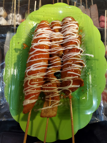 Look-Look Street Food - Gastronomi dan perhotelan