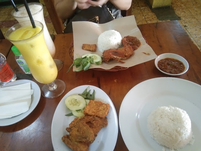 Ayam Penyet Cinde Laras