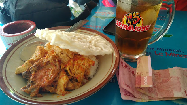 CAFE 27 STADION BRAWIJAYA KEDIRI