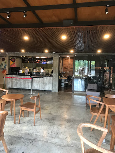 Comentarii opinii despre Rumah Makan Budja