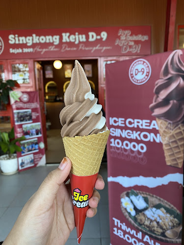 SINGKONG KEJU D-9 SALATIGA - Gastronomi dan perhotelan