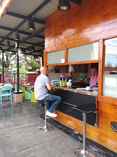 Opinii despre EPHATEA KERANG KILOAN în Kota Padang - Gastronomi dan perhotelan