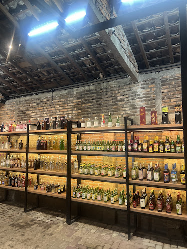 Opinii despre Meduzza ID - Pringgo în Kota Yogyakarta - Gastronomi dan perhotelan