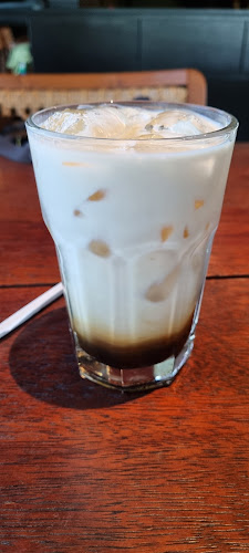 Area Komersial Graha Famili, Jl. Mayjend. Jonosewojo, Babatan, Wiyung, Surabaya, East Java 60226