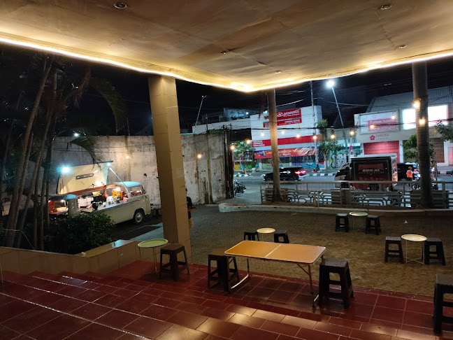 Opinii despre Repeat Caffeine Dealer în Kota Tegal - Gastronomi dan perhotelan