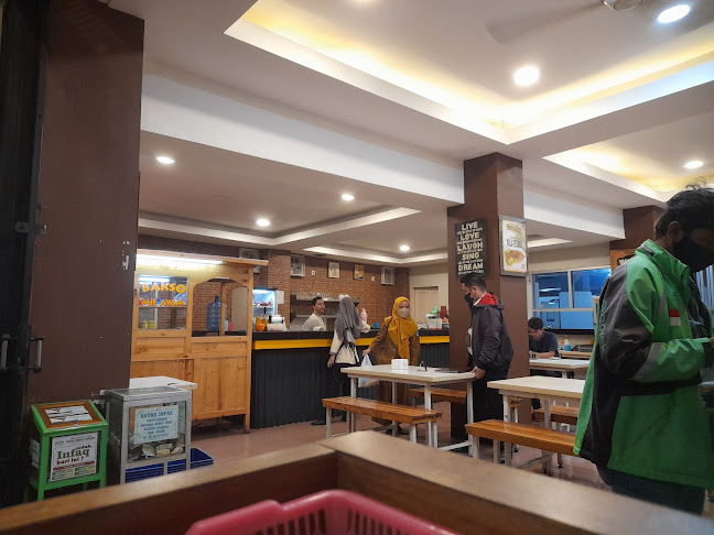 Batagor Ihsan - Gastronomi dan perhotelan