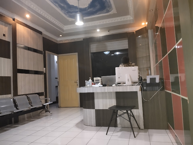 Opinii despre Kelinik Aza Medika în Kota Makassar - Gastronomi dan perhotelan