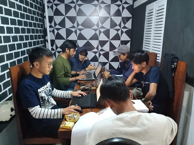 Opinii despre OMAHEIBU CAFE CIMAHI în Kota Cimahi - Gastronomi dan perhotelan