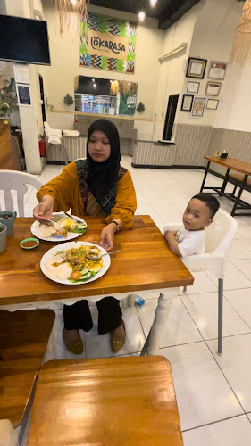 Comentarii opinii despre Lokarasa Makassar