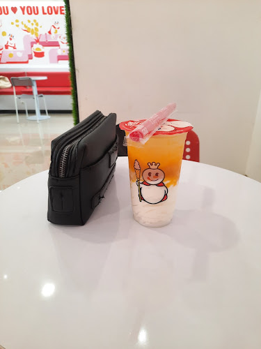 V5HC+HWF, Jl. KH Abdul Fatah Hasan, Sumurpecung, Kec. Serang, Kota Serang, Banten 42118