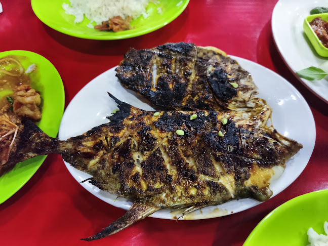 seafood 69 muhadi - Gastronomi dan perhotelan