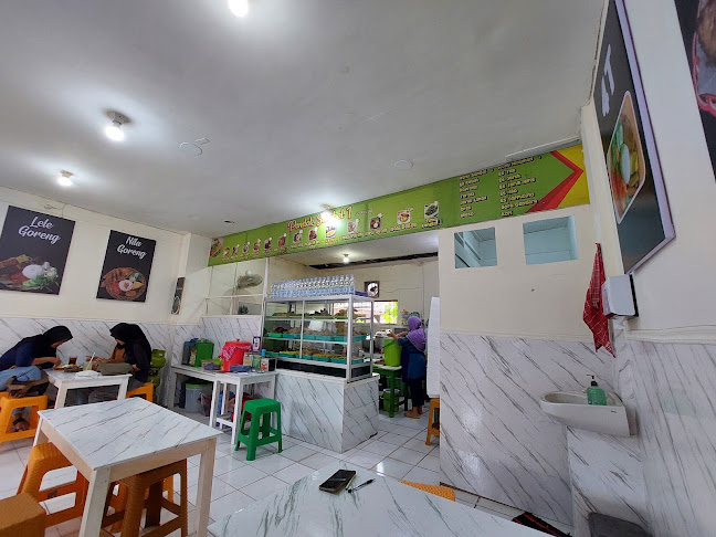 Jl. Kelud No.16, Kepanjen Lor, Kec. Kepanjenkidul, Kota Blitar, Jawa Timur 66117