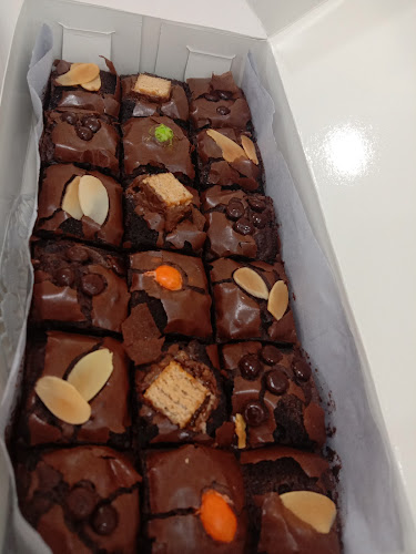 Komplek Katio, Jl. Katio No.4 Blok A, Tengkerang Tengah, Kec. Marpoyan Damai, Kota Pekanbaru, Riau 28282