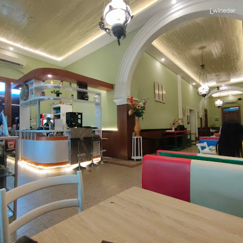 Jl. Dr. Moch Saleh No.14, Sukabumi, Kec. Mayangan, Kota Probolinggo, Jawa Timur 67219