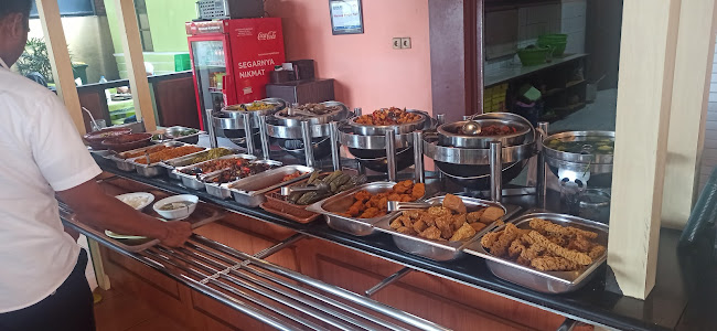 Comentarii opinii despre Warung Banjar Sari