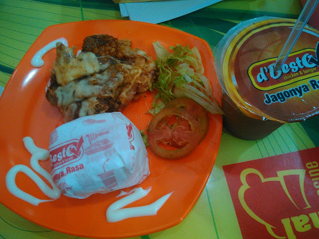 Comentarii opinii despre D'Besto Chiken and Burger Tarok Bukittinggi