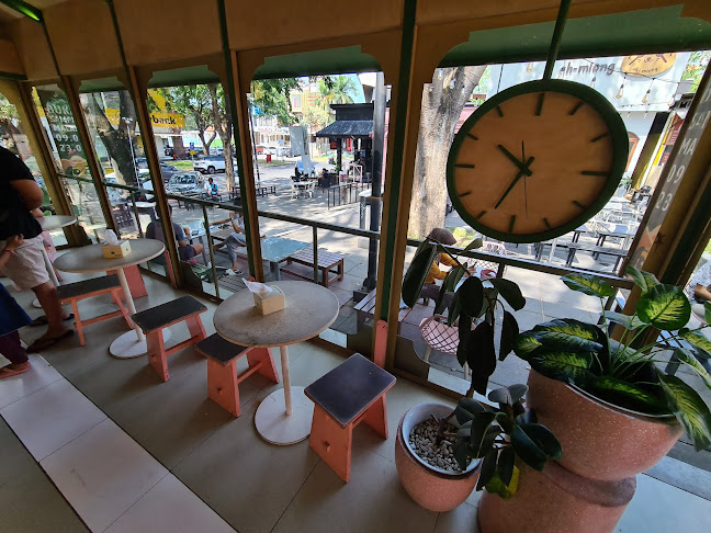 G Walk, Jl. Niaga Gapura, Lontar, Kec. Lakarsantri, Surabaya, Jawa Timur 60216