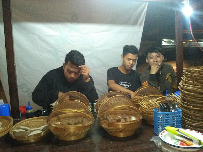 Opinii despre Tangkringan Gatot Kaca în Kota Bandung - Gastronomi dan perhotelan