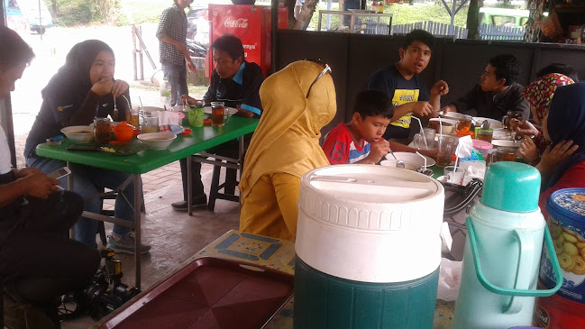 Opinii despre soto betawi asli pondok pinang resep sejak 1962 în Kota Tangerang Selatan - Gastronomi dan perhotelan
