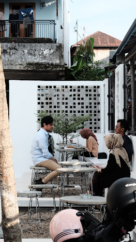 Koloni Coffee - Kota Palembang