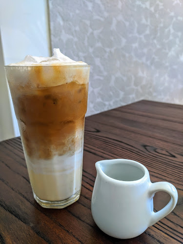 Opinii despre GARASI Cafe & Resto în Kota Makassar - Gastronomi dan perhotelan