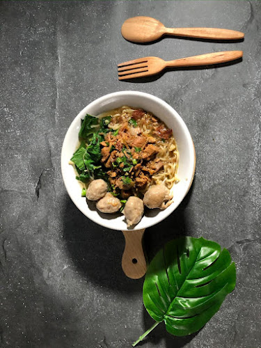 Bakso Moeza Kopi Rella - Gastronomi dan perhotelan