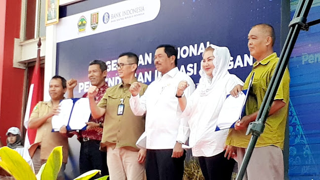 Opinii despre Kios Pangan TPID "PANDAWA KITA" în Kota Semarang - Gastronomi dan perhotelan