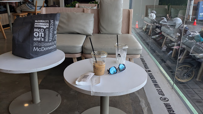 Jl. Teuku Umar Barat No.999, Pemecutan Klod, Kec. Denpasar Bar., Kota Denpasar, Bali 80361