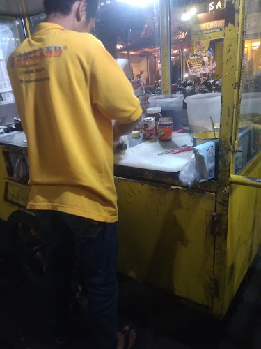 Comentarii opinii despre Mie Ayam Bakso Pak Kumis