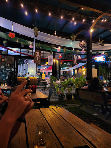 Jl. Moh. Saleh Wedisastro No.2, Setabelan, Kec. Banjarsari, Kota Surakarta, Jawa Tengah 57139