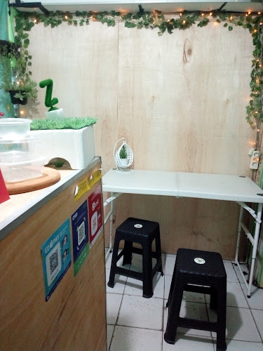 ZALADKU Fruit Salad & Dessert - Gastronomi dan perhotelan