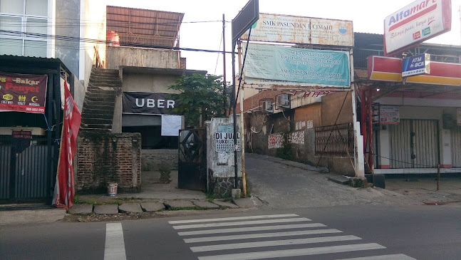 Opinii despre BC 61 HDBR în Kota Cimahi - Gastronomi dan perhotelan