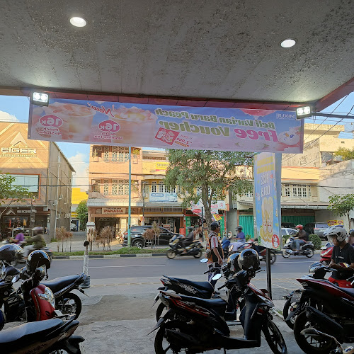 9JJH+HHP, Jl. Adi Sucipto, The Hok, Kec. Jambi Sel., Kota Jambi, Jambi 36129