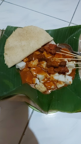 Opinii despre Sate Padang Tiga Putra în Kota Bandar Lampung - Gastronomi dan perhotelan