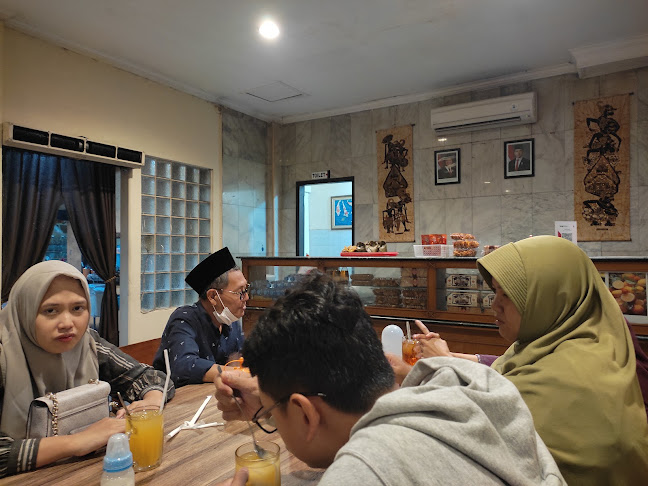 Comentarii opinii despre Ayam Goreng Ny. Suharti