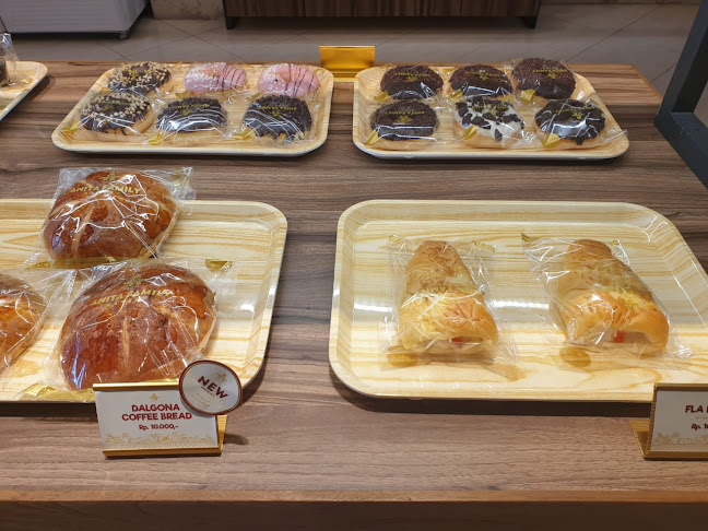 Opinii despre Anita Family Bakery Kapas Krampung în Surabaya - Gastronomi dan perhotelan