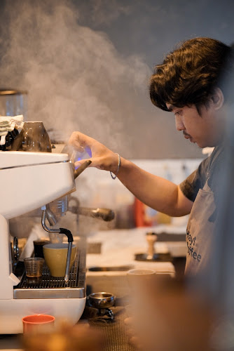 Opinii despre Hay ! Cafe Kopi Depok în Kota Depok - Gastronomi dan perhotelan