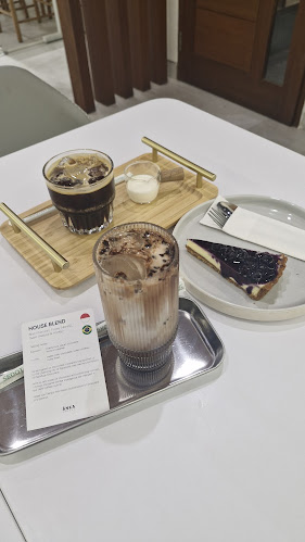 Opinii despre ANKA Coffee în Kota Denpasar - Gastronomi dan perhotelan