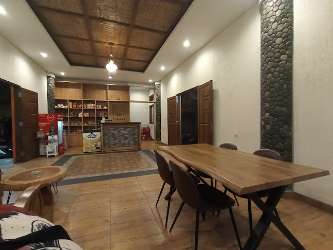 Jl. Gubernur Sewaka No.89, Sambongjaya, Kec. Mangkubumi, Kab. Tasikmalaya, Jawa Barat 46181