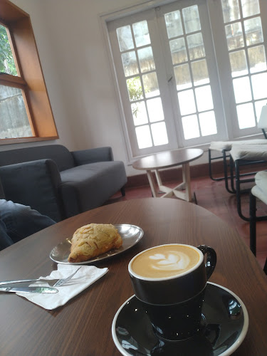 BUITENS - Gastronomi dan perhotelan