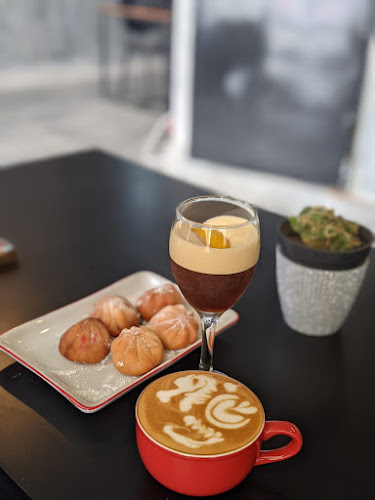 Dehas - Gastronomi dan perhotelan