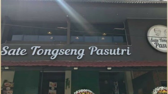 Sate Tongseng Pasutri