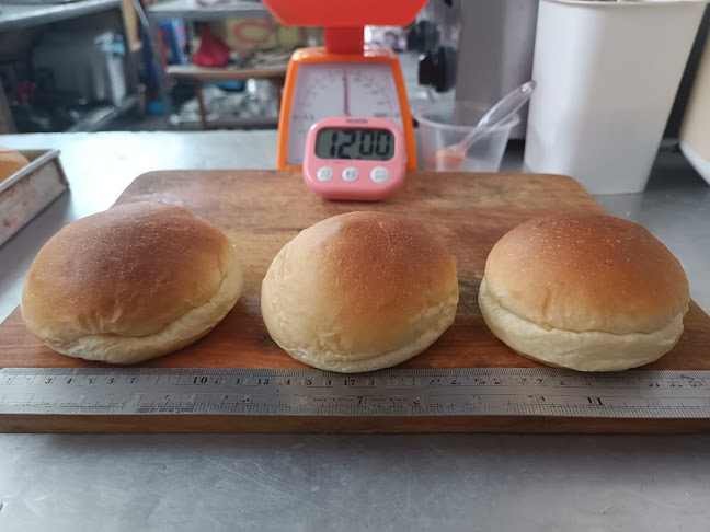 Roti burger - Kota Pontianak
